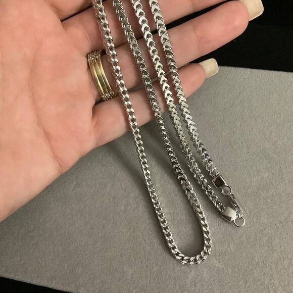 NEW- Solid 3.5mm Italian Franco Link Chain 24in Rhodium/ 925 Sterling Silver - Picture 6 of 9